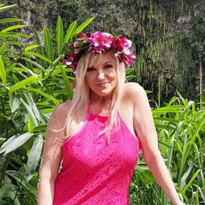 Hawaiian Silk Flower Lei headband